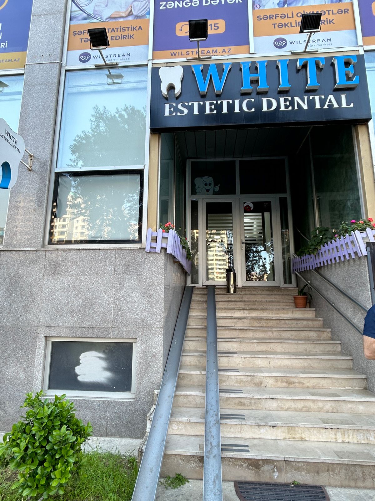 White Estetic Dental — şəkil 1